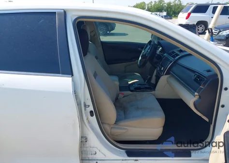 2012 Toyota Camry Le z USA, uszkodzony, nr VIN 4T1BF1FK5CU573524